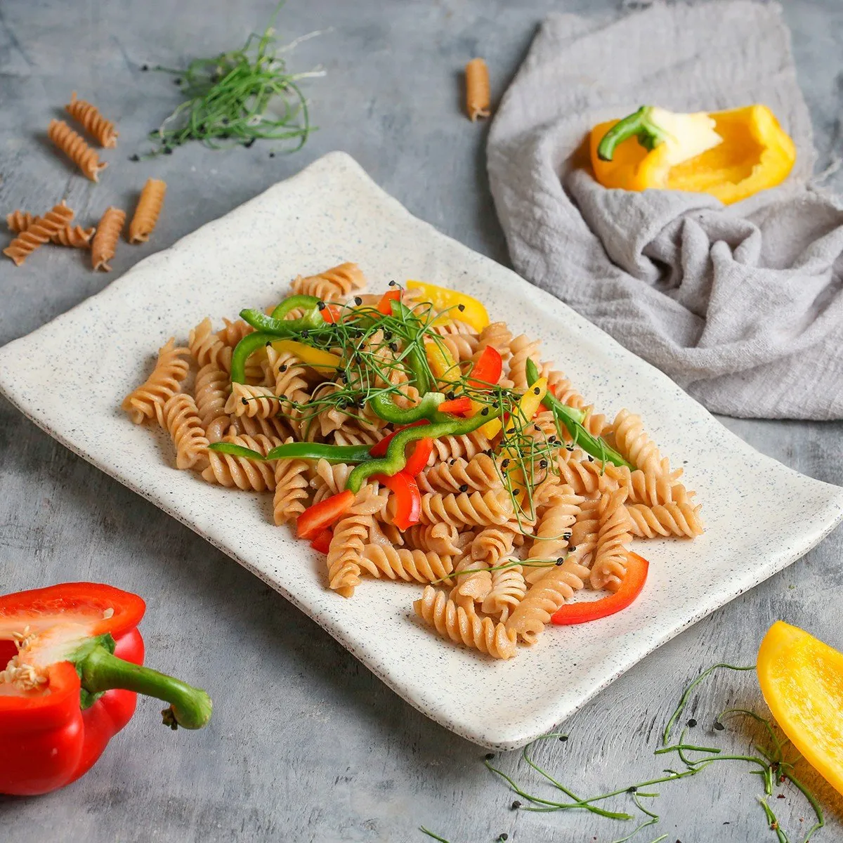 buckwheat-pasta-bell-peppers