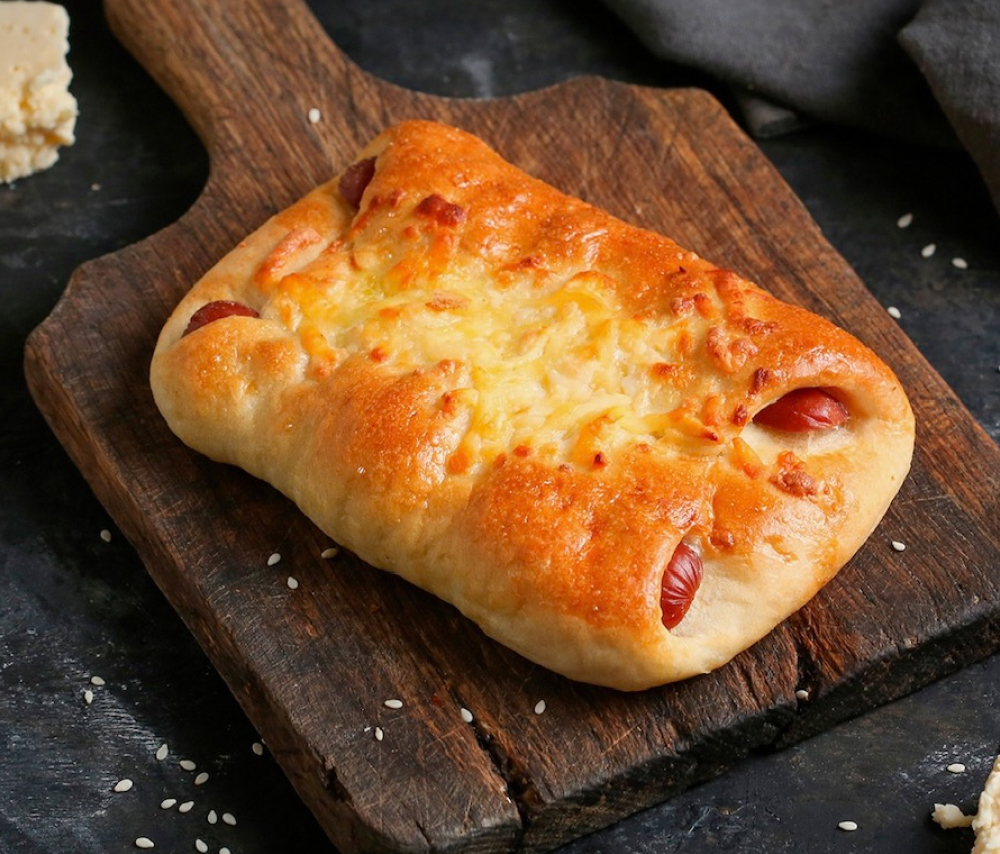pie-with-cheese-and-sausage