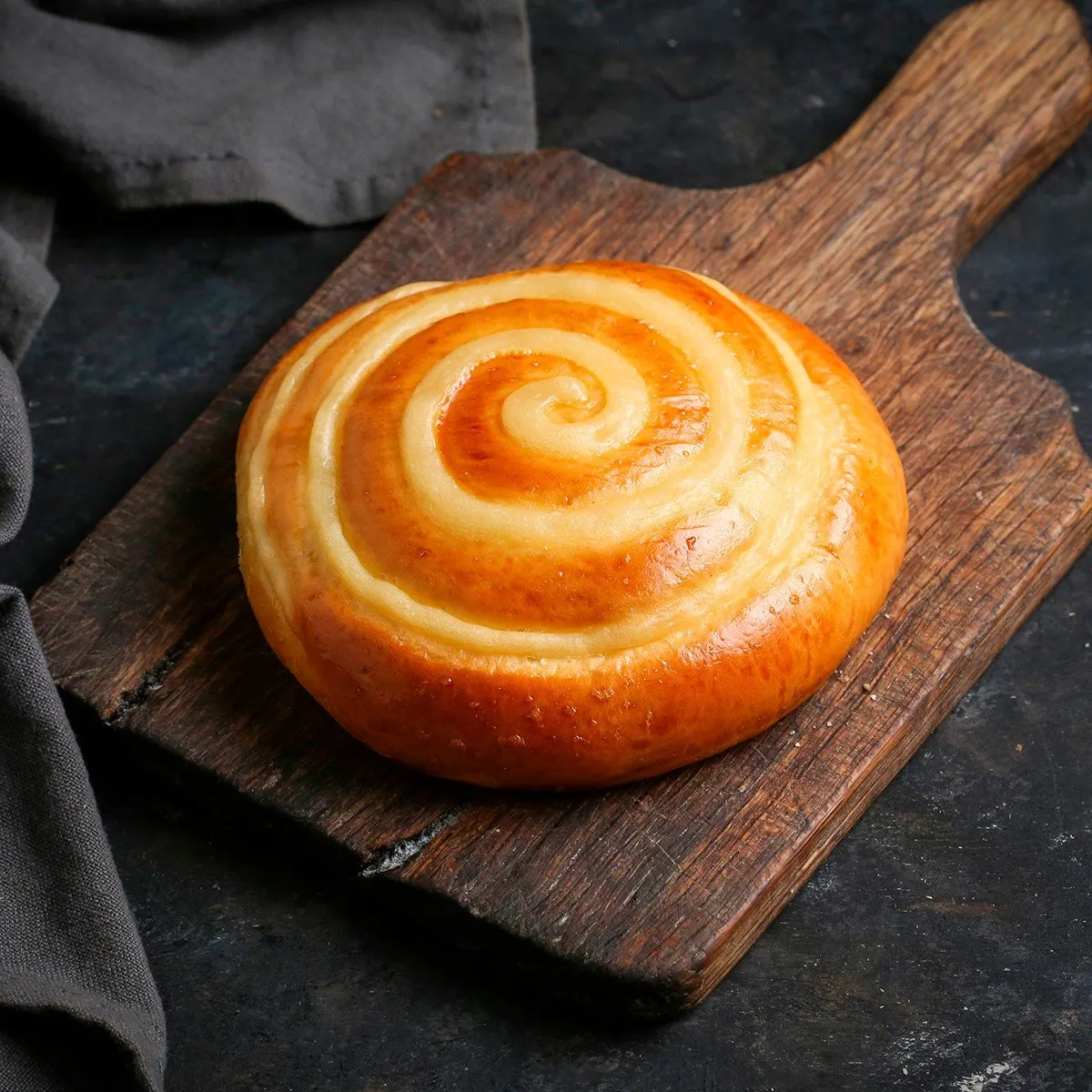 bun-with-cream