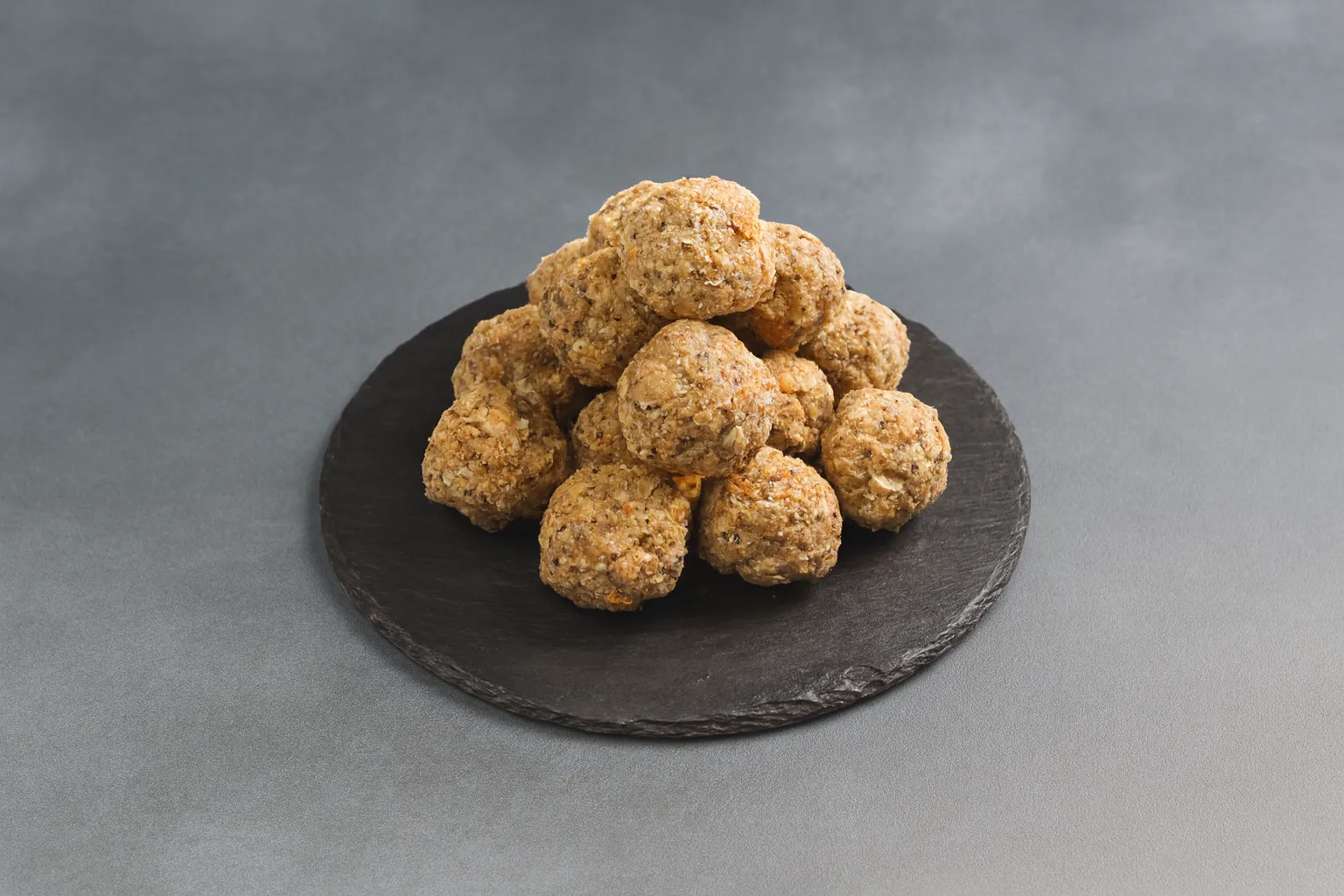 oatmeal-and-dried-fruit-balls