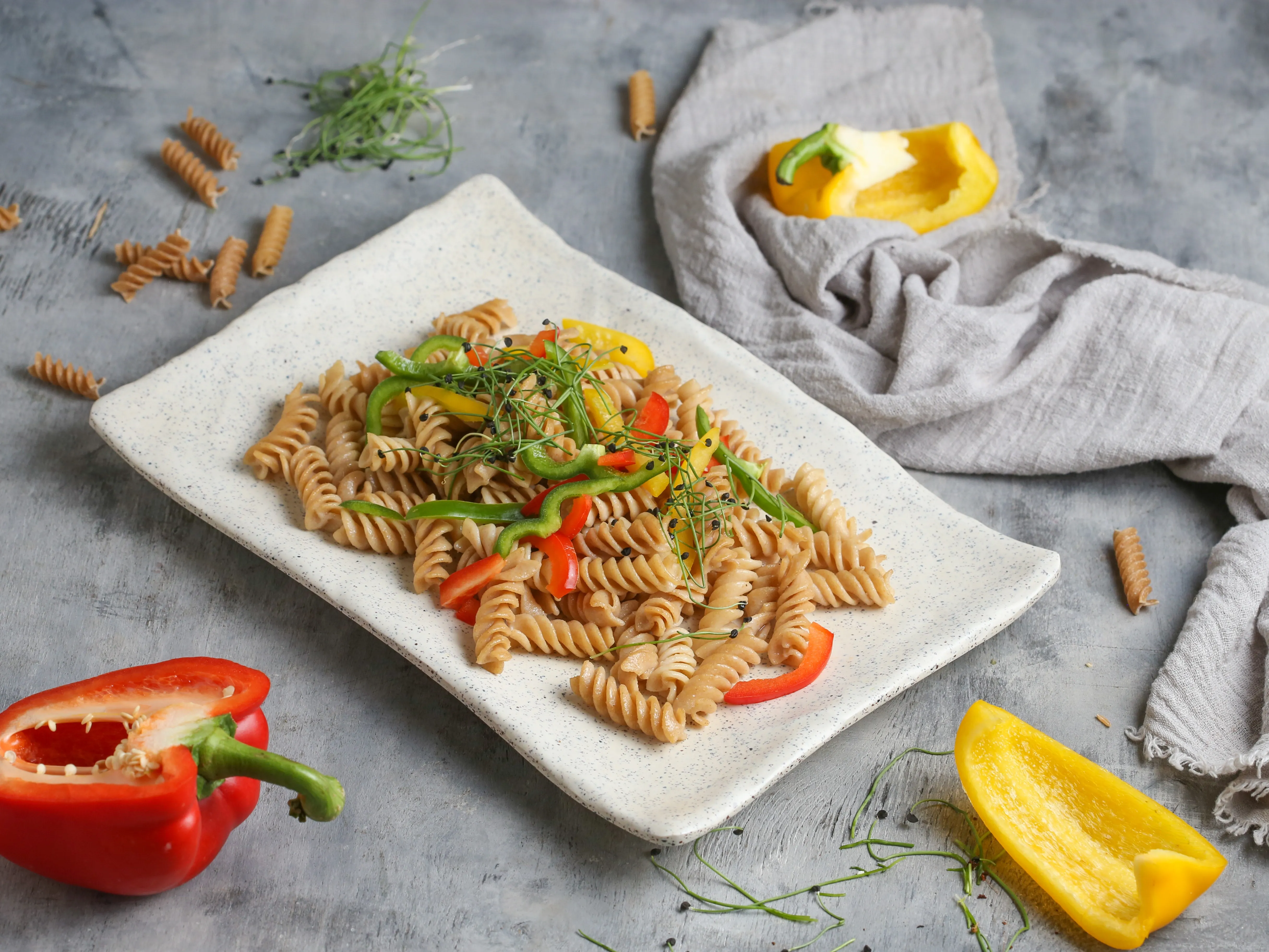 buckwheat-pasta-bell-peppers