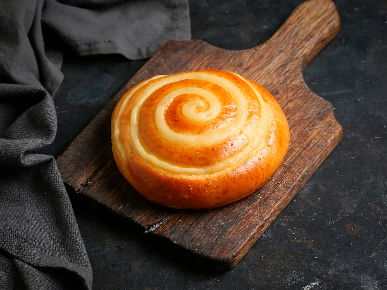 bun-with-cream