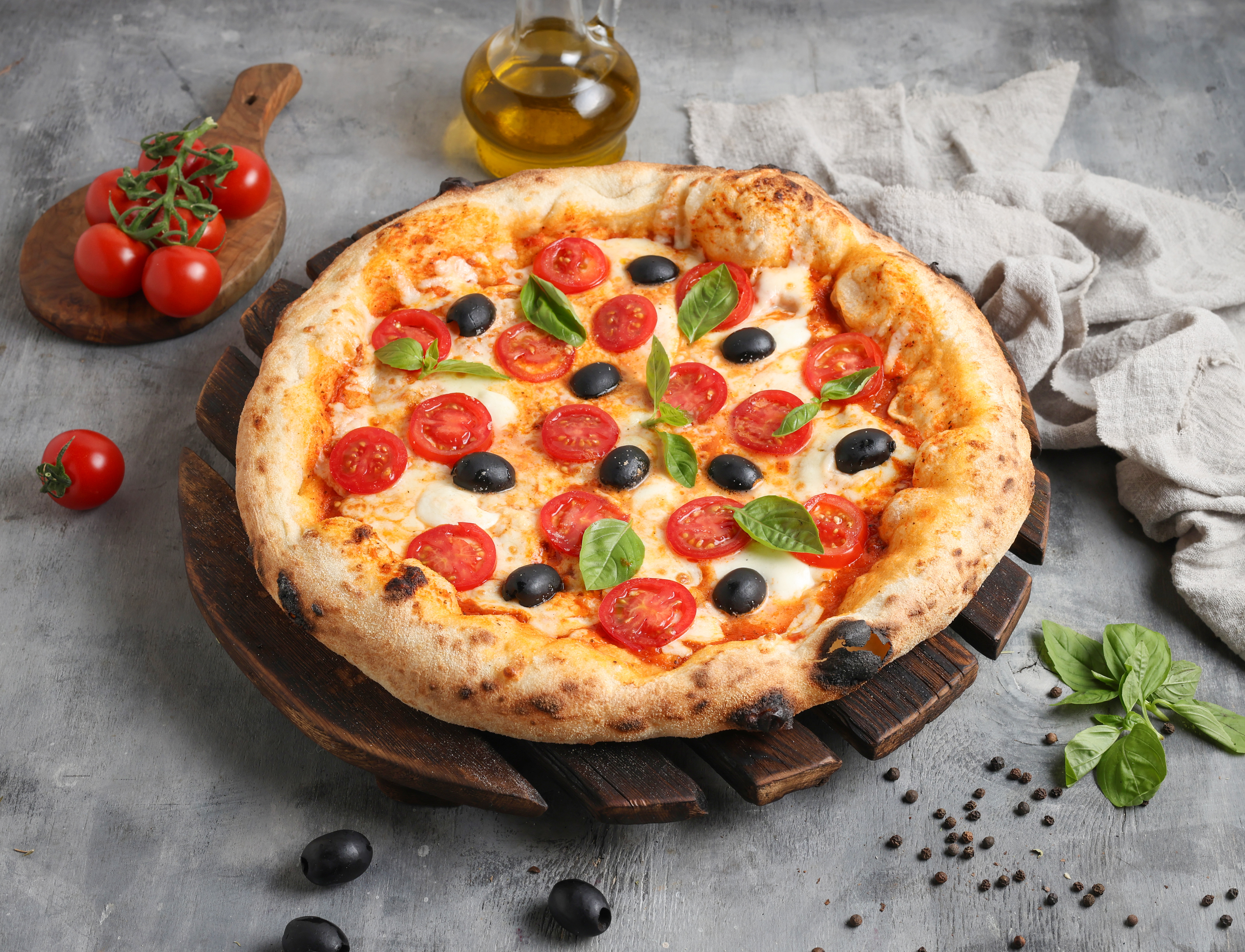 neapolitan-pizza-margherita